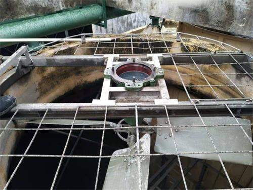 冷卻塔填料更換的常見問題(中央空調用冷卻塔更換填料)