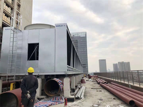 工業冷卻塔收水器飄水的控制措施