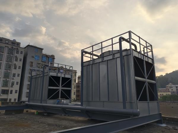 方形冷卻塔的組成與安裝(225噸方形冷卻塔安裝步驟)