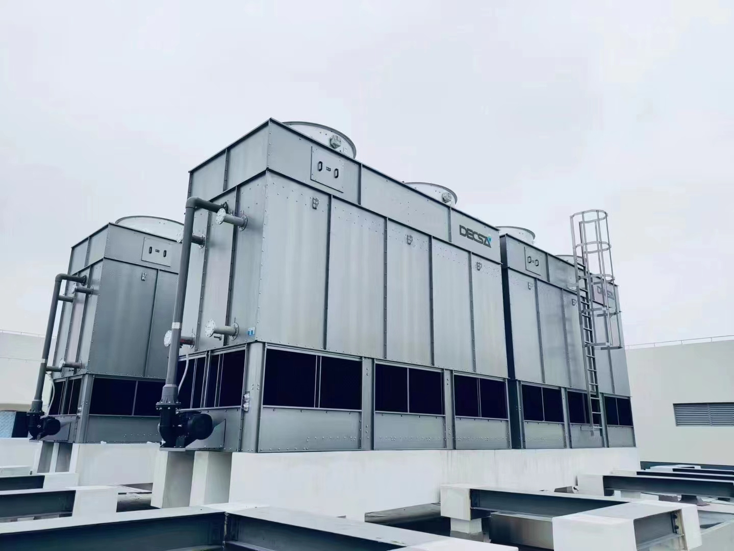 關于不銹鋼冷卻塔的維護方法(工業型不銹鋼冷卻塔解